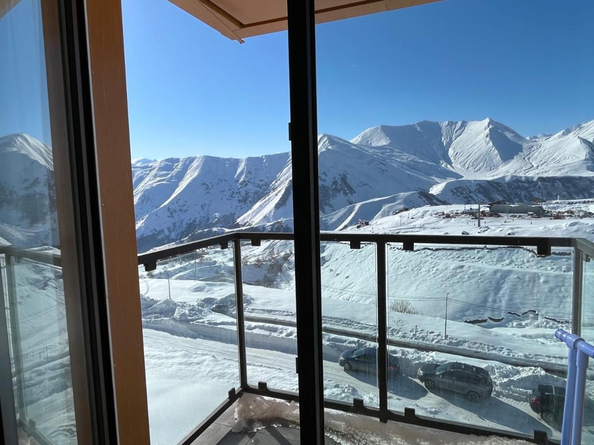 Delux Apartment For 6 Guest, New Gudauri Eksteriør billede