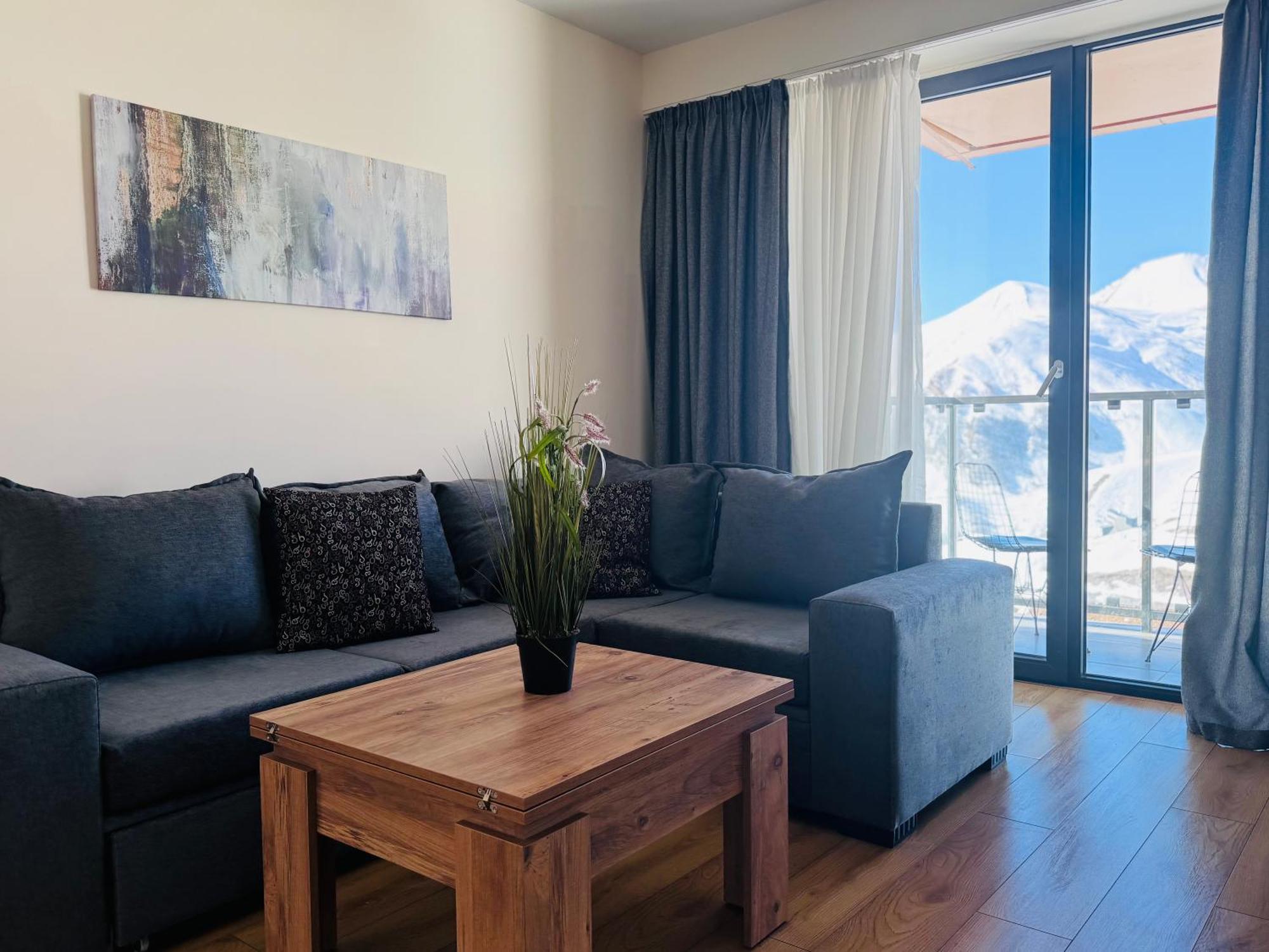 Delux Apartment For 6 Guest, New Gudauri Eksteriør billede